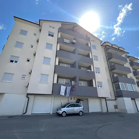 Appartement Pink Sky Pula